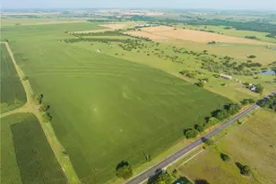 16401 Cedar Rock Pkwy, Crawford, TX 76638 - Photo 12