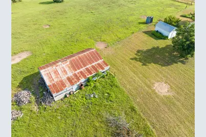 16401 Cedar Rock Parkway, Crawford, TX 76638 - Photo 70