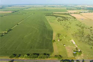 16401 Cedar Rock Pkwy, Crawford, TX 76638 - Photo 16