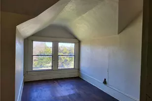 426 N Houston St, Lorena, TX 76655 - Photo 22