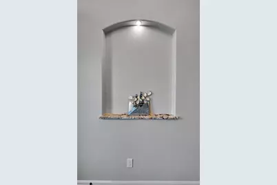 505 S Navajo Trail, McGregor, TX 76657 - Photo 6