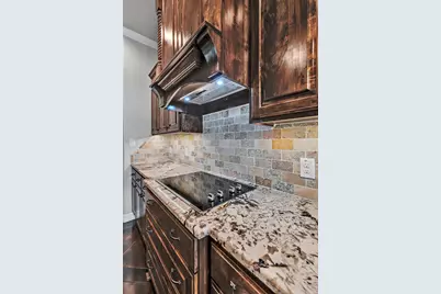 505 S Navajo Trail, McGregor, TX 76657 - Photo 16