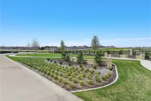 39 Turnberry Ct, Annetta, TX 76712 - Photo 1