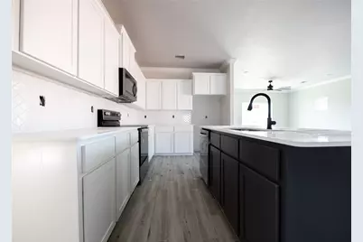 816 Secretariat Drive, Hewitt, TX 76643 - Photo 16