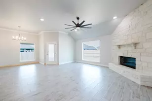 809 Sunny's Halo Dr, Hewitt, TX 76643 - Photo 14