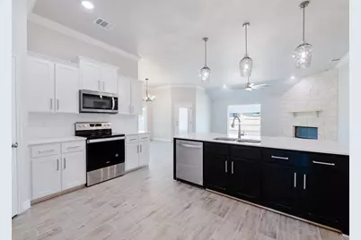 809 Sunnys Halo Drive, Hewitt, TX 76643 - Photo 8