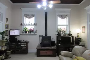 201 Live Oak St, Marlin, TX 76661 - Photo 8