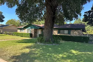 1812 Louis St, Waco, TX 76705 - Photo 2