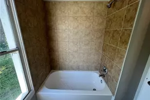 1312 S 30th St, Waco, TX 76711 - Photo 14