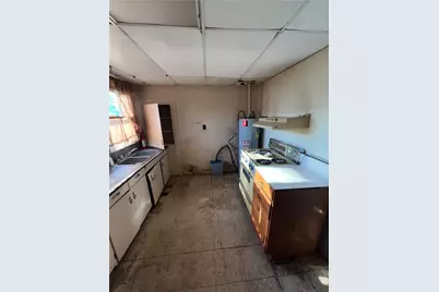 201 N Wiebusch Street, Riesel, TX 76682 - Photo 22