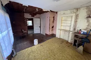 201 N Wiebusch St, Riesel, TX 76682 - Photo 28