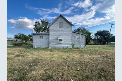 201 N Wiebusch Street, Riesel, TX 76682 - Photo 4