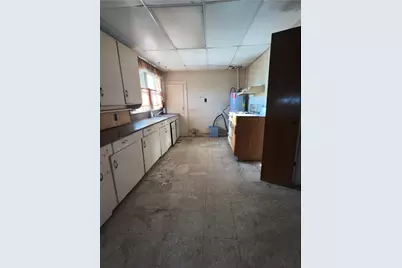 201 N Wiebusch Street, Riesel, TX 76682 - Photo 20