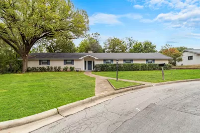 7416 Brentwood Circle, Woodway, TX 76712 - Photo 1