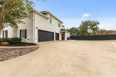 295 Settlers Creek Trail, Woodway, TX 76712 - Photo 10