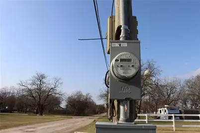 310 W Burleson, Mart, TX 76664 - Photo 6