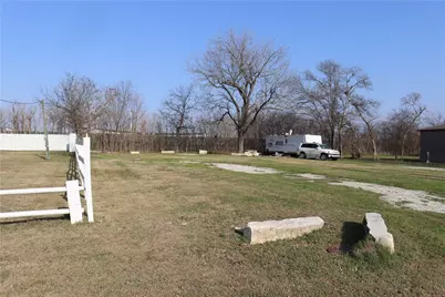 310 W Burleson, Mart, TX 76664 - Photo 4