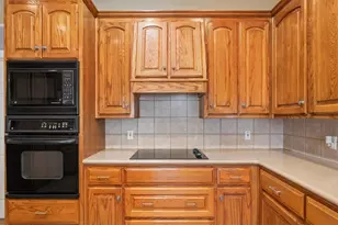 1308 Meadow Mountain Dr, Woodway, TX 76712 - Photo 16