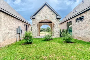 1136 Queen Elizabeth Dr, McGregor, TX 76657 - Photo 50