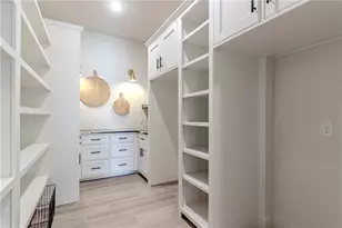 1136 Queen Elizabeth Dr, McGregor, TX 76657 - Photo 24