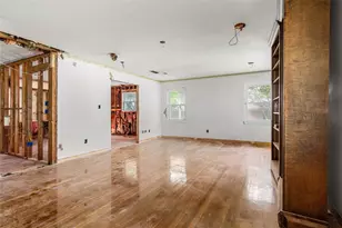 2300 Starr Dr, Waco, TX 76710 - Photo 4