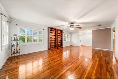 2300 Starr Drive, Waco, TX 76710 - Photo 2