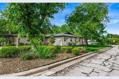 2300 Starr Drive, Waco, TX 76710 - Photo 32