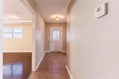 1312 W 3rd Street, McGregor, TX 76657 - Photo 8