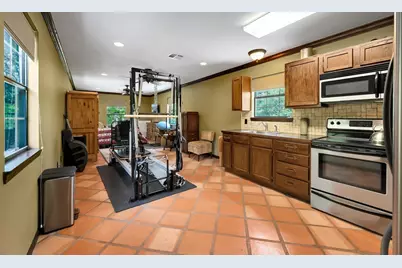 565 Lost Hunters Canyon, China Spring, TX 76633 - Photo 72