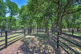 565 Lost Hunters Canyon, China Spring, TX 76633 - Photo 80