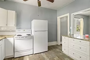 408 W Trinity St, Groesbeck, TX 76642 - Photo 16