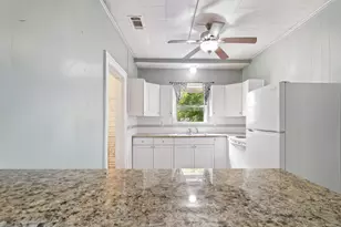 408 W Trinity St, Groesbeck, TX 76642 - Photo 16