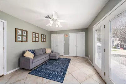 3909 Austin Avenue, Waco, TX 76710 - Photo 42