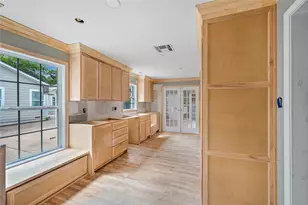 3909 Austin Ave, Waco, TX 76710 - Photo 10