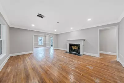 3909 Austin Avenue, Waco, TX 76710 - Photo 4