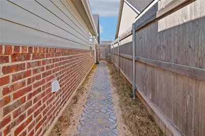 422 Travis Drive, McGregor, TX 76657 - Photo 28