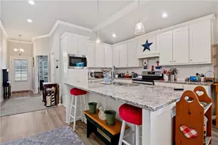 422 Travis Dr, McGregor, TX 76657 - Photo 10