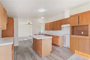 1615 Crockett St, Bellmead, TX 76705 - Photo 8