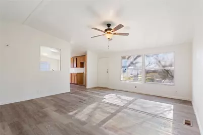 1615 Crockett Street, Bellmead, TX 76705 - Photo 10