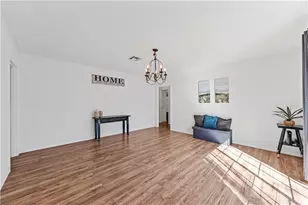 1016 E Elm St, Hillsboro, TX 76645 - Photo 8