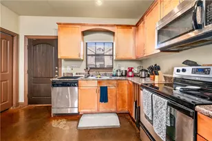 2410 S 2nd St, Waco, TX 76706 - Photo 10