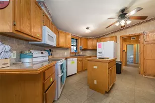 1603 Lcr 822, Groesbeck, TX 76642 - Photo 28