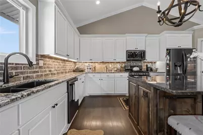 1244 Losak Road, Lorena, TX 76655 - Photo 10