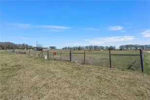 1244 Losak Rd, Lorena, TX 76655 - Photo 32