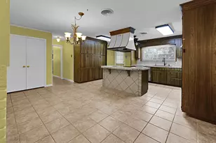 701 Arlington Dr, Woodway, TX 76712 - Photo 8