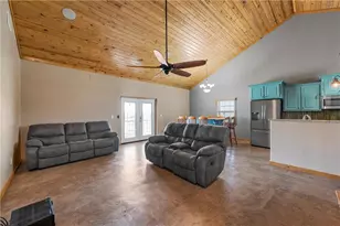 5730 Leroy Pkwy, West, TX 76691 - Photo 4