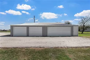 5730 Leroy Pkwy, West, TX 76691 - Photo 2