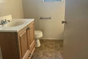 1013 La Vega St, Waco, TX 76705 - Photo 10