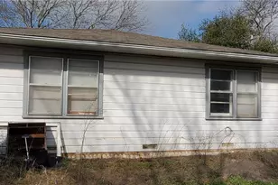 112 College Ave, Oglesby, TX 76561 - Photo 6