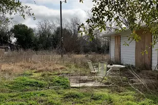 112 College Ave, Oglesby, TX 76561 - Photo 12